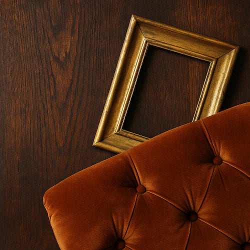 Comment choisir des matériaux vintage durables (bois, laiton, velours) ?