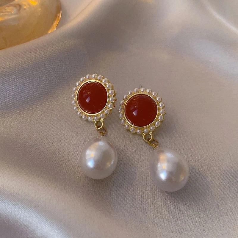 Boucle d’oreilles vintage rouge or perle