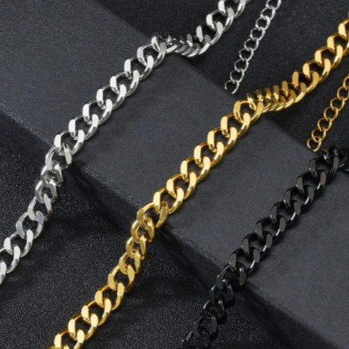 Bracelet vintage en maille cubain  fond noir or argent