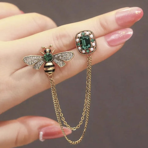 Broche vintage scarabée perle vert