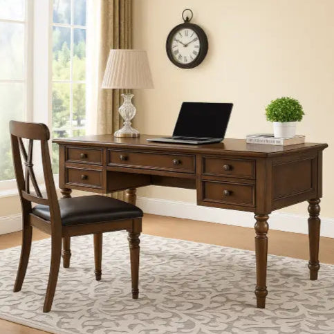 Bureau vintage en bois tapis blanc