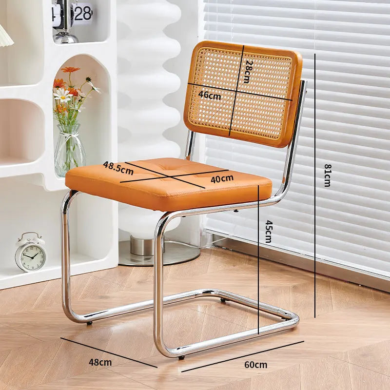 Chaise cannage vintage tout marron