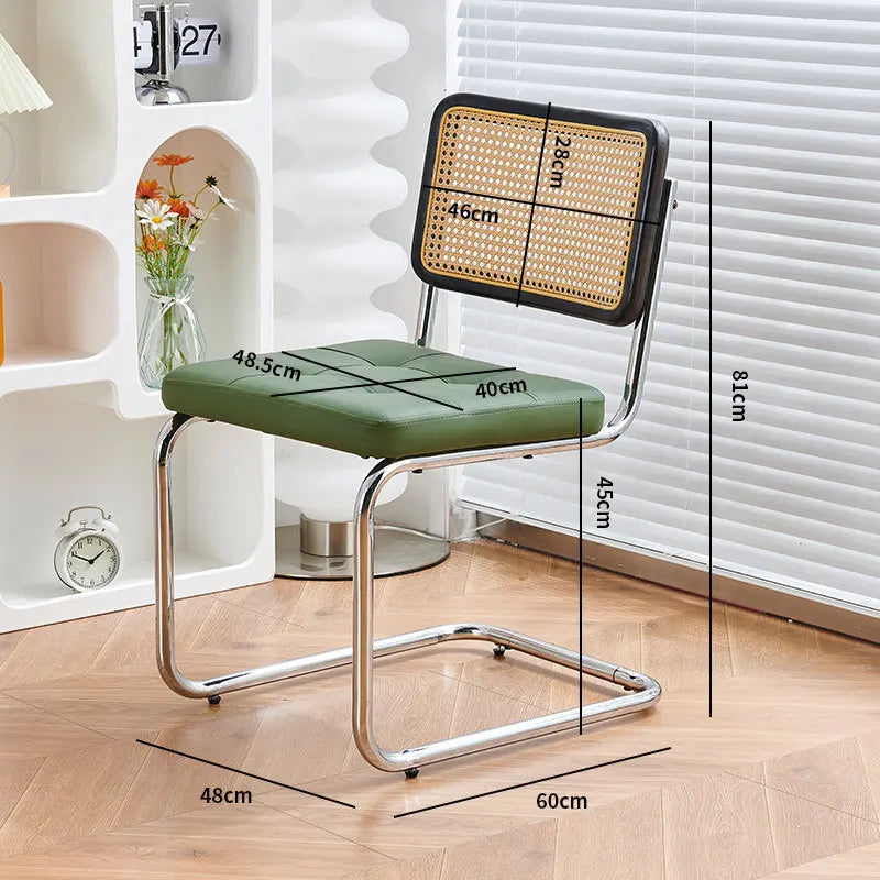 Chaise cannage vintage vert noir