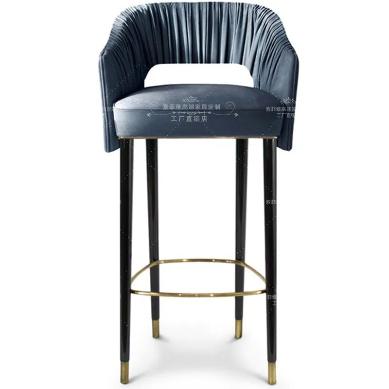 Chaise haute vintage bleu ciel