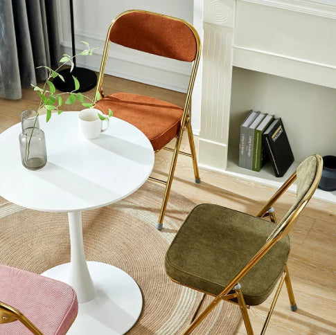 Chaise pliante vintage table blanche