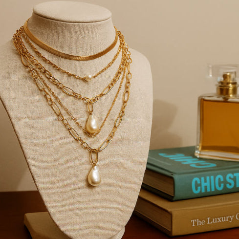 Collier vintage dans un coin chic