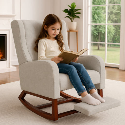 Fauteuil à bascule vintage en lisant