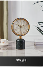 Horloge de bureau vintage en laiton - Vignette | StyleVintage™