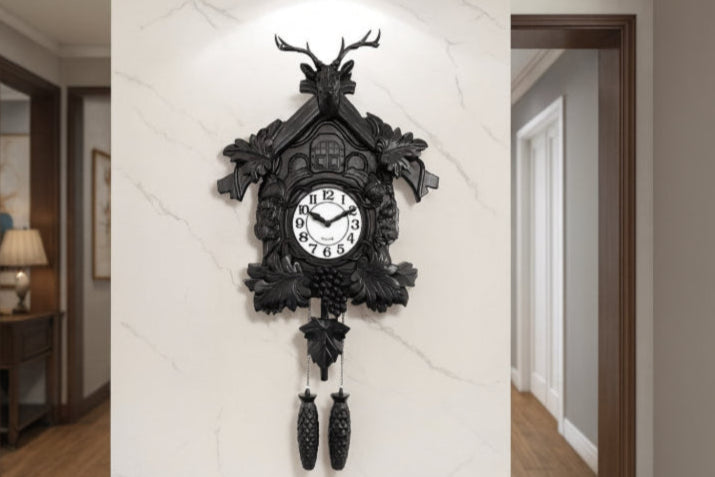 Horloge suspendue tête de cerf vintage fond marbre