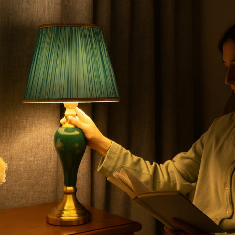 Lampe céramique vintage livre