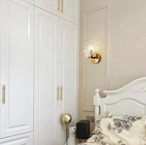 Lampe coquillage vintage lit