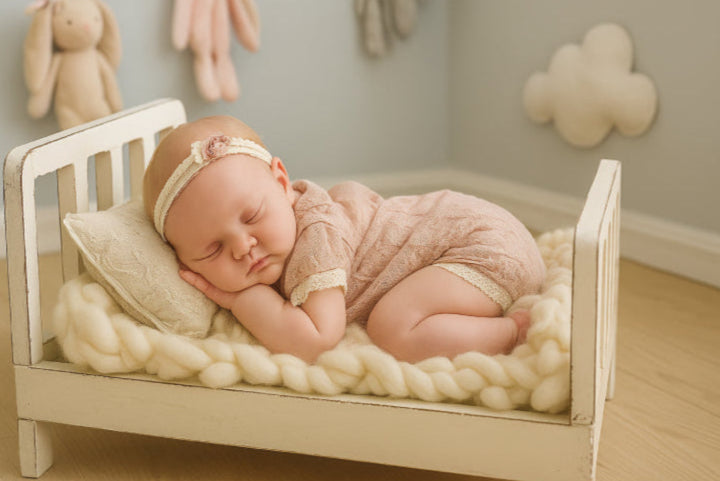 Lit bébé vintage fille