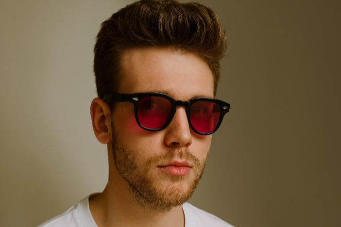 Lunette vintage homme fond jaune