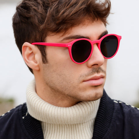 Lunettes de soleil rétro rose homme