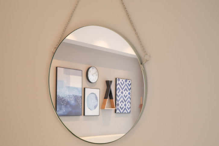 Miroir salle de bain vintage fond blanc