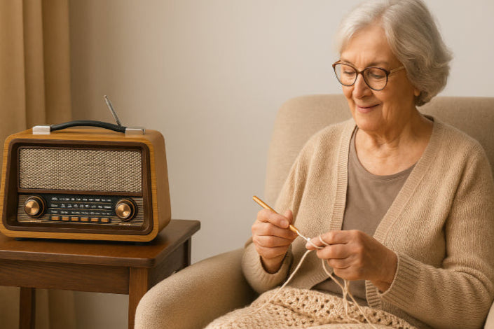 Radio en bois vintage crochet