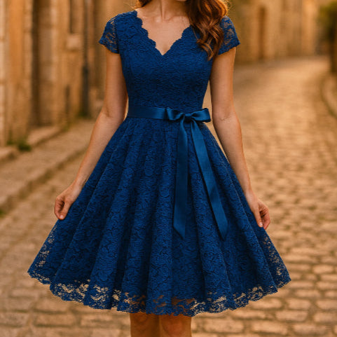 Robe année 50 dentelle bleu rue