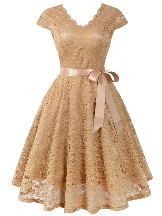 Robe année 50 dentelle café