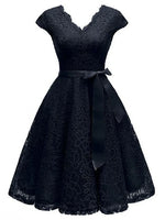 Robe année 50 dentelle noir - Vignette | StyleVintage™