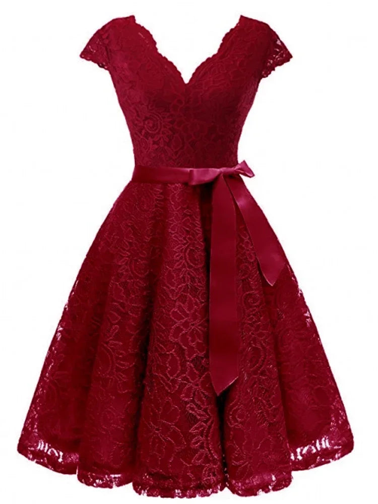Robe année 50 dentelle rouge