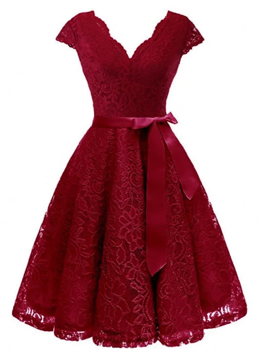 Robe année 50 dentelle rouge