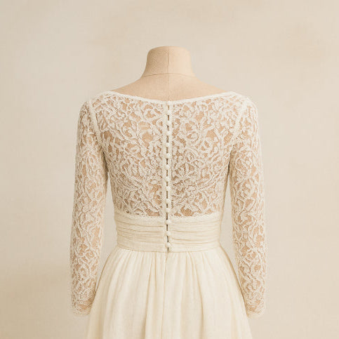 Robe de mariée bohème vintage le  dos