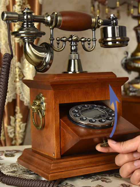 Téléphone vintage en bois ouvrable