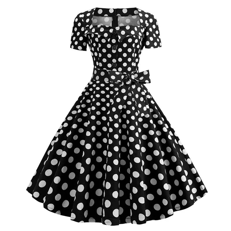 Vêtement vintage pour femme noir blanc