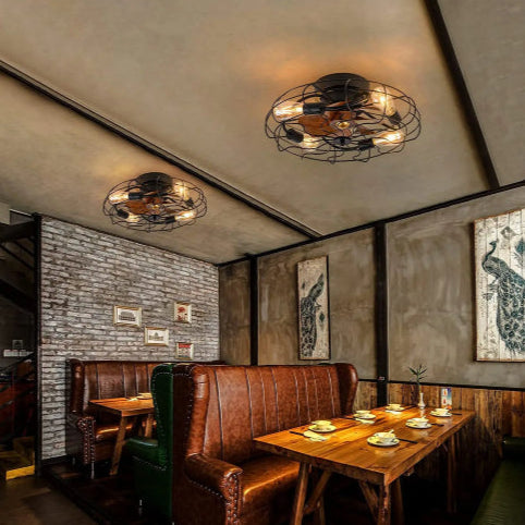 Ventilateur plafond vintage industriel restaurant marron