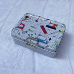 Boite en métal vintage - Vignette | StyleVintage™ 