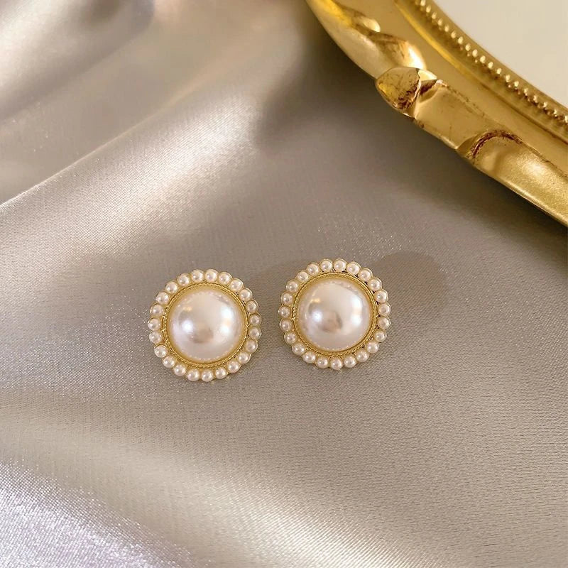 Boucle d’oreilles vintage rond blanc