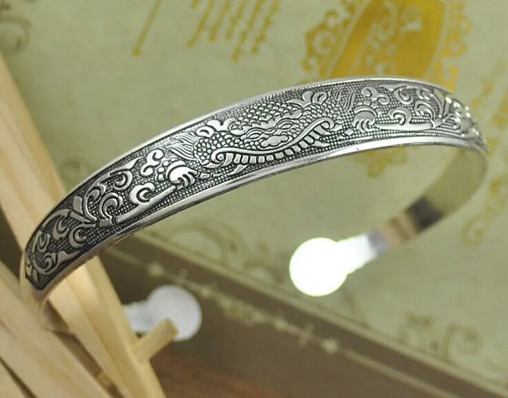 Bracelet manchette tibétain vintage  argent  motif 