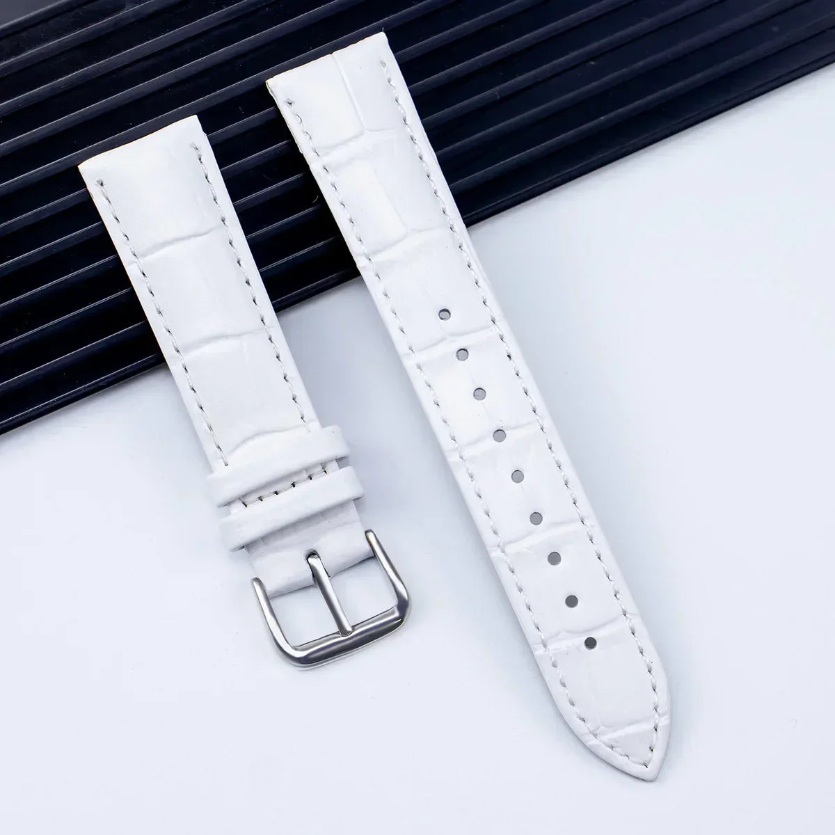 Bracelet montre vintage blanc