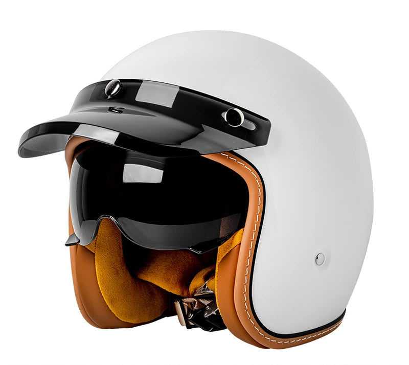 Casque vintage moto blanc fond blanc