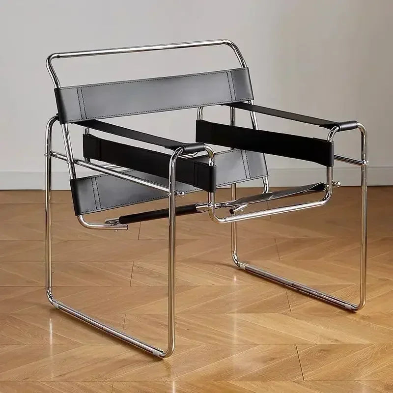 Chaise industrielle vintage noir