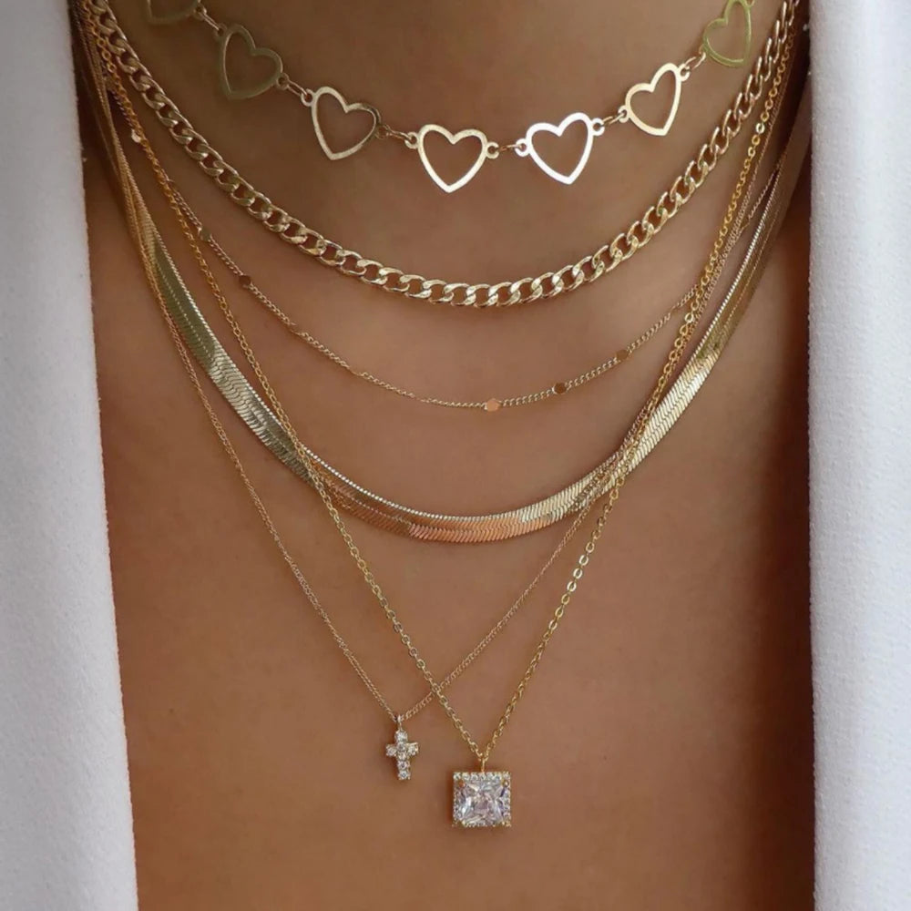 Collier vintage croix carré