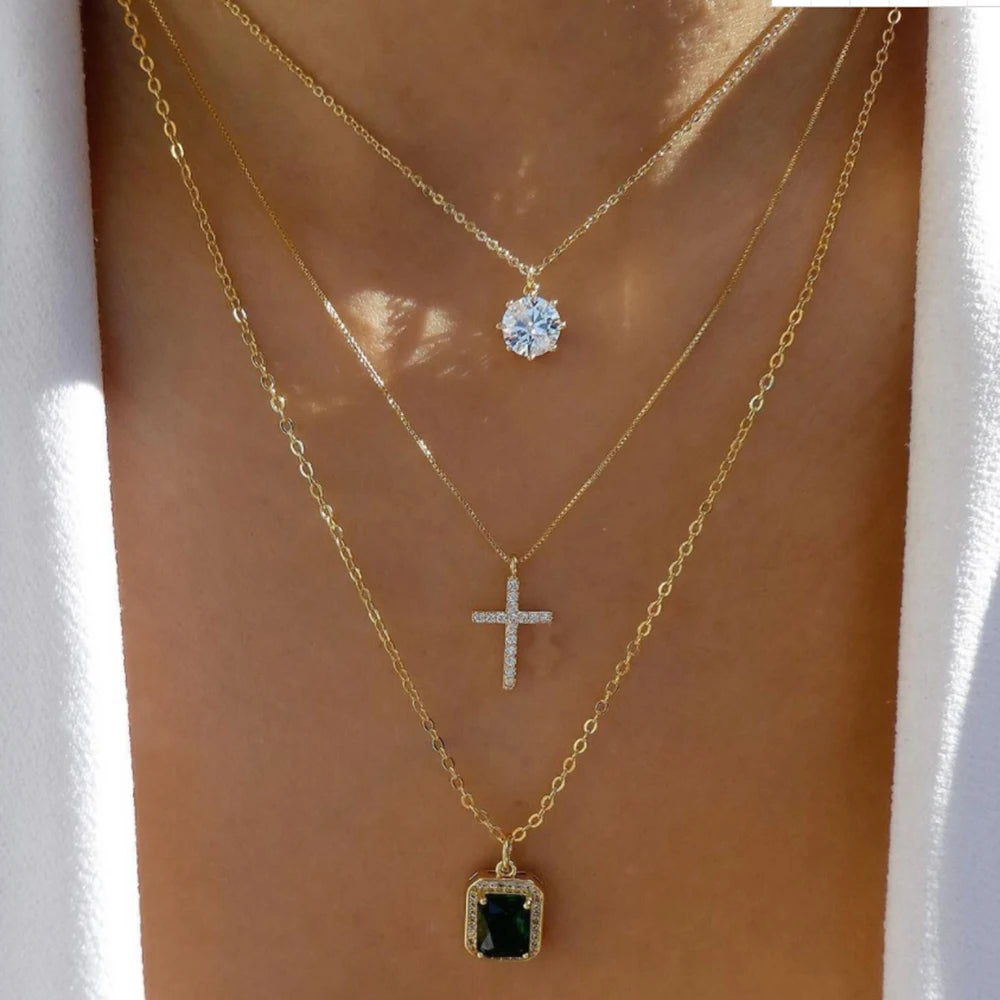 Collier vintage perle diamant émeraude