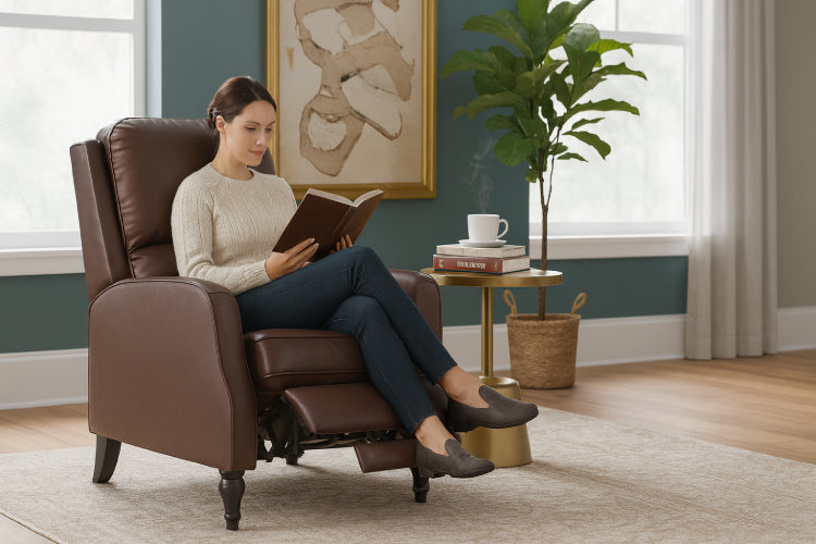 Fauteuil en cuir marron vintage fille 