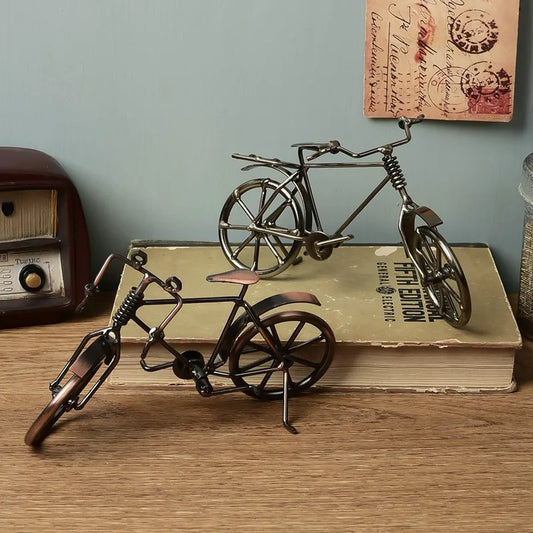 Figurine cycliste vintage