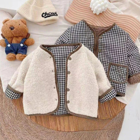 Gilet enfant plaid vintage table
