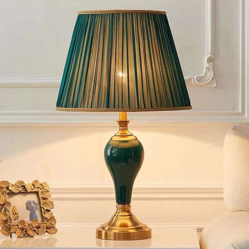 Lampe céramique vintage allumé