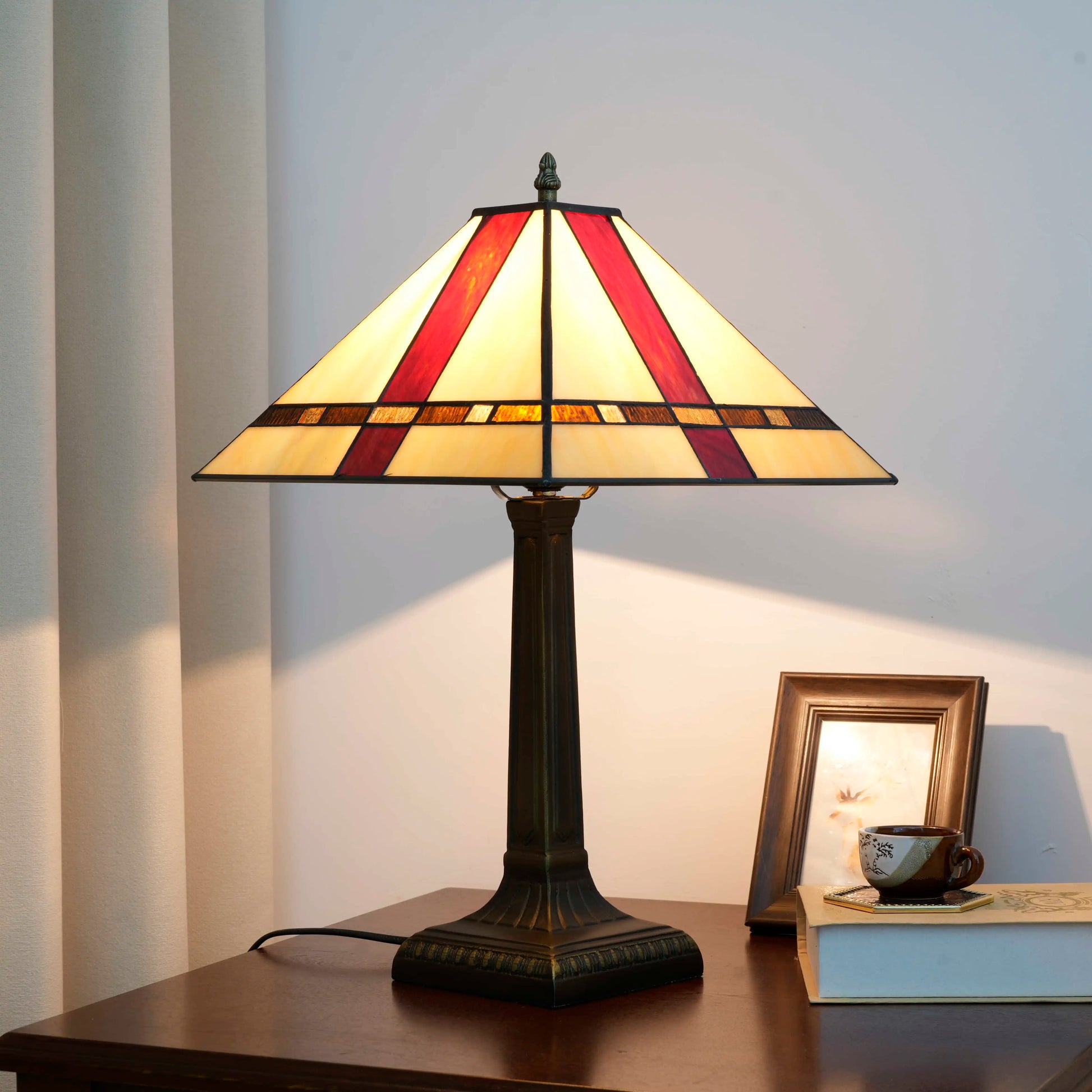 Lampe de table rétro rouge 