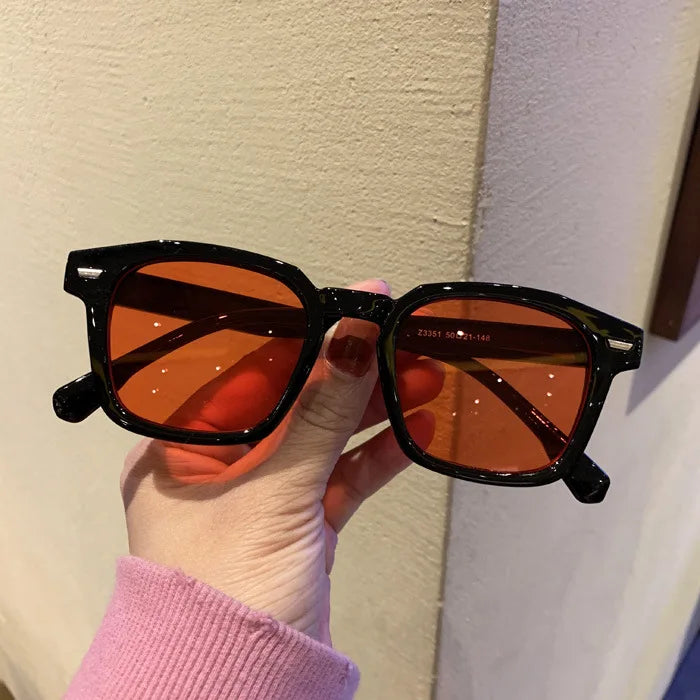 Lunette de soleil vintage noir rouge