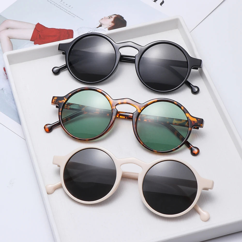 Lunette ronde vintage homme fond blanc