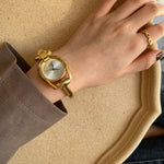 Montre bracelet vintage femme - Vignette | StyleVintage™ 