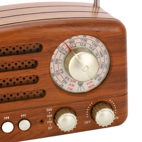 Radio classique vintage en bois