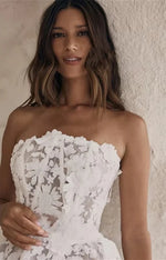 Robe de mariage courte vintage en dentelle - Vignette | StyleVintage™ 