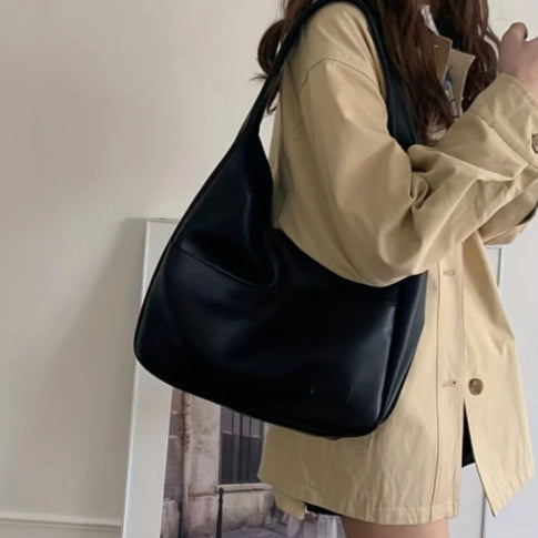 Sac à main vintage noir fille