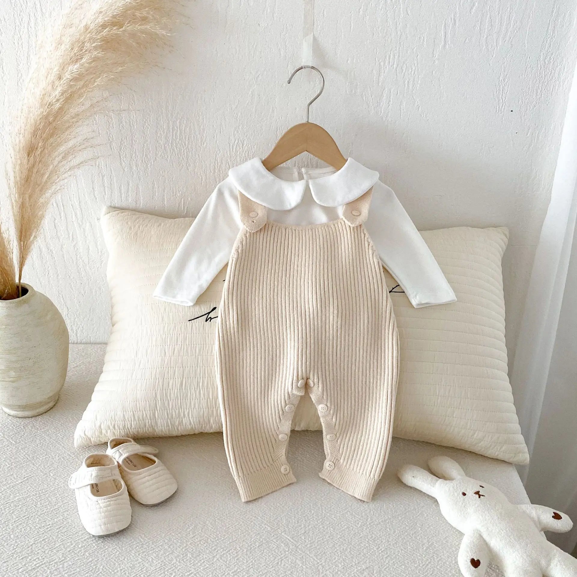 Salopette enfant vintage beige