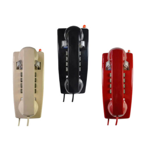 Téléphone murale rouge vintage fond blanc 